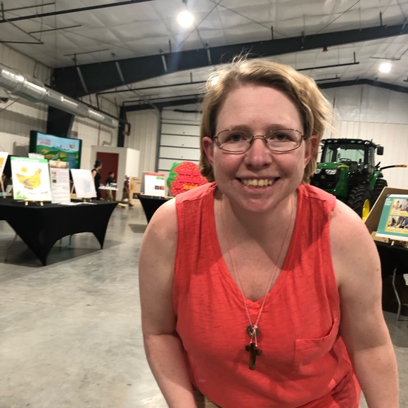 Meet your Posher, April - Picture 5 of 15